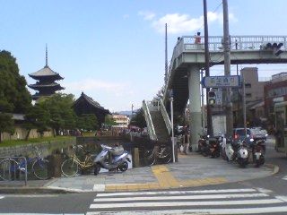 東寺を横から撮影