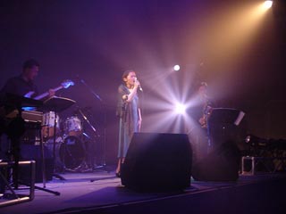 ab003