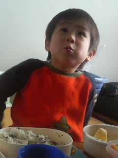 弁当食う男.jpg