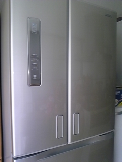 冷蔵庫４.JPG