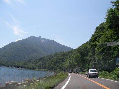 支笏湖と恵庭岳