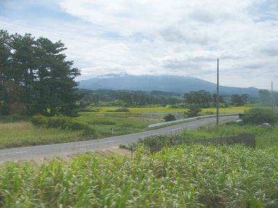 車窓から見た象潟の風景