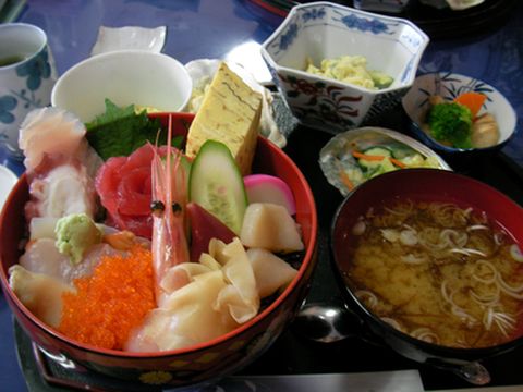 海鮮丼