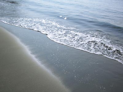 葉山 砂浜.jpg