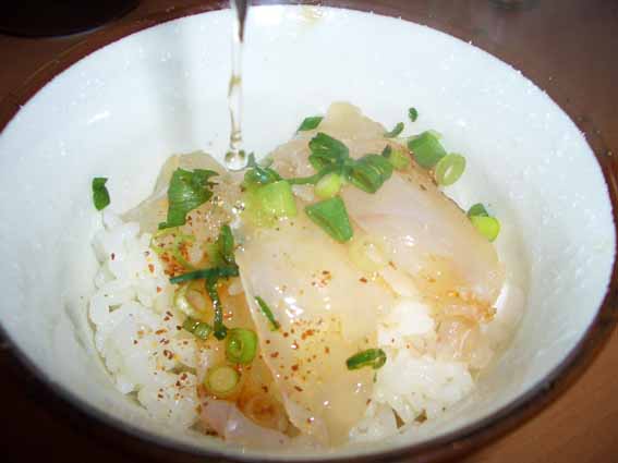 ひげだら茶漬けにするところ.jpg