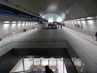120128-03