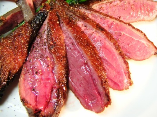 窒息鴨胸肉のロースト