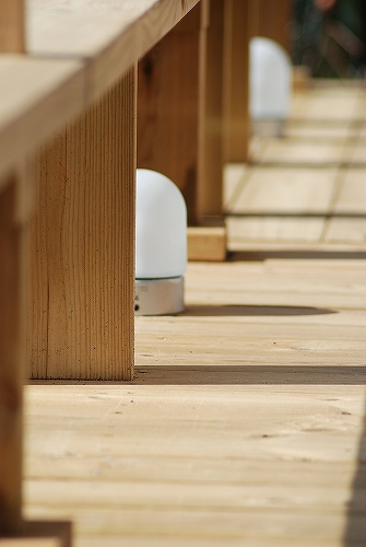 ウッドデッキの照明