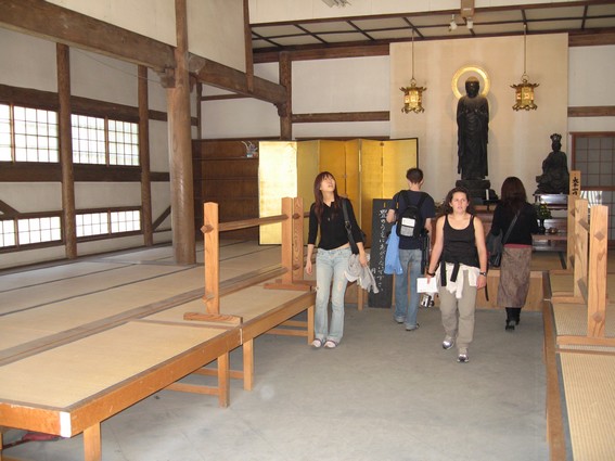 土日座禅会道場