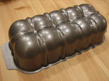 Bundt Loaf Pan.JPG