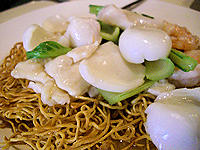 海鮮固焼きそば