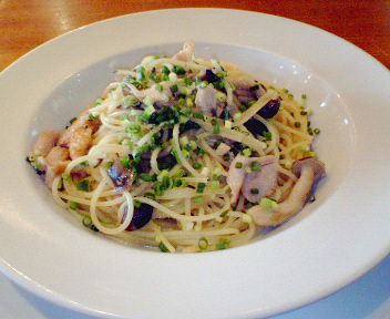 餅ブタとしめじのゆず胡椒ﾊﾊﾟｽﾀ