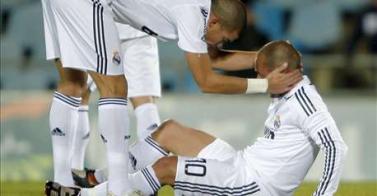 Real Madrid Sneijder lesion.jpg