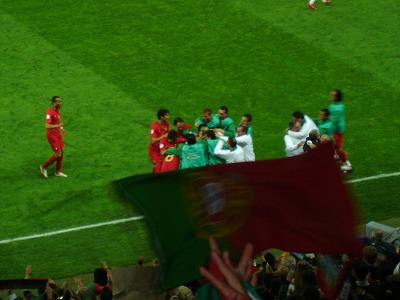 ペペのゴールを喜ぶポルトガル代表