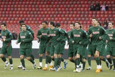 A Seleccao Nacional treinou no Estadio onde vai defrontar a Italia