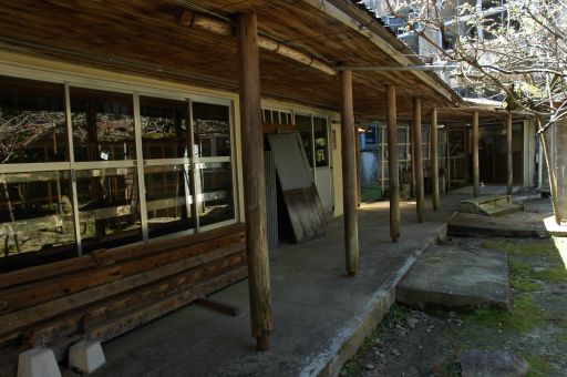 懐かしい渡り廊下