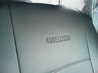 200系ハイエース モデリスタ革調シートカバー