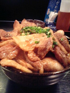 メガしびれ豚丼