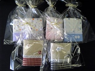 07.12.8カードケース ラッピング