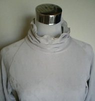 完成ラグラン襟元アップ