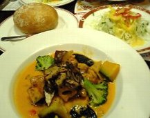 2010.11.4トマトクリームソース野菜と鶏肉.jpg