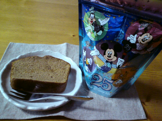 ミルクティーケーキ& ディズニーお土産