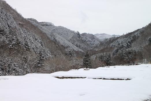 飛騨高山　【朝日村】カクレハ公園近く雪景色