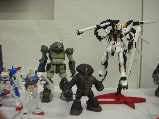 ガンプラ群