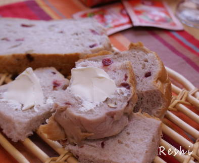 ローズヒップにクリームチーズ