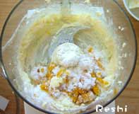 DLCクイジナートフードプロセッサーでクッキー生地