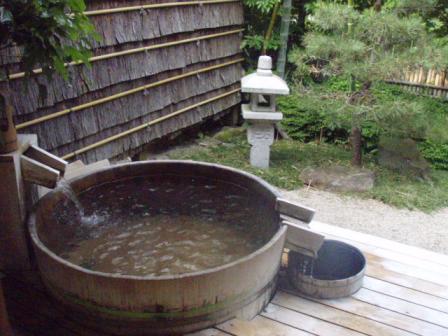 箱根強羅温泉けやき荘露天