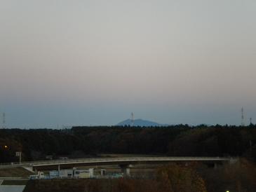 今朝の筑波山方向.jpg