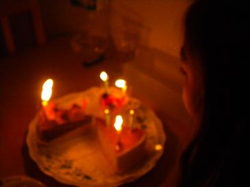 2010,3,23 ろうそくの火を消しましょう.jpg