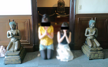 山手八番館２階フロア「仏像と私」.JPG