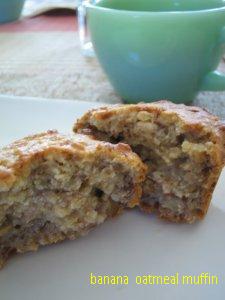 banana oatmeal muffin