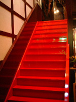 漆の階段