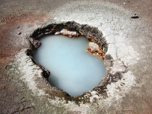 硫黄水の池.JPG