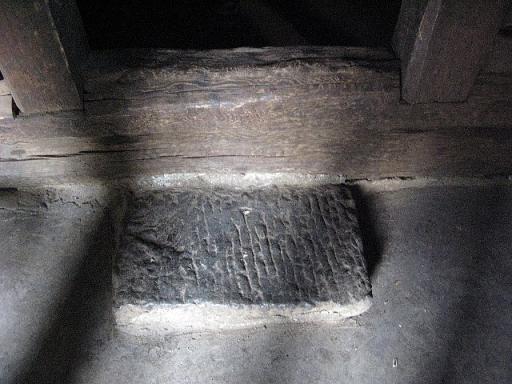 濾沽湖　民家玄関