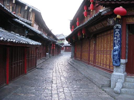 夜明の麗江古城