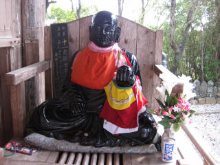 0402･32禅師峰寺・おびんづる様.jpg