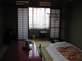 0323・17鱗楼・室内.jpg