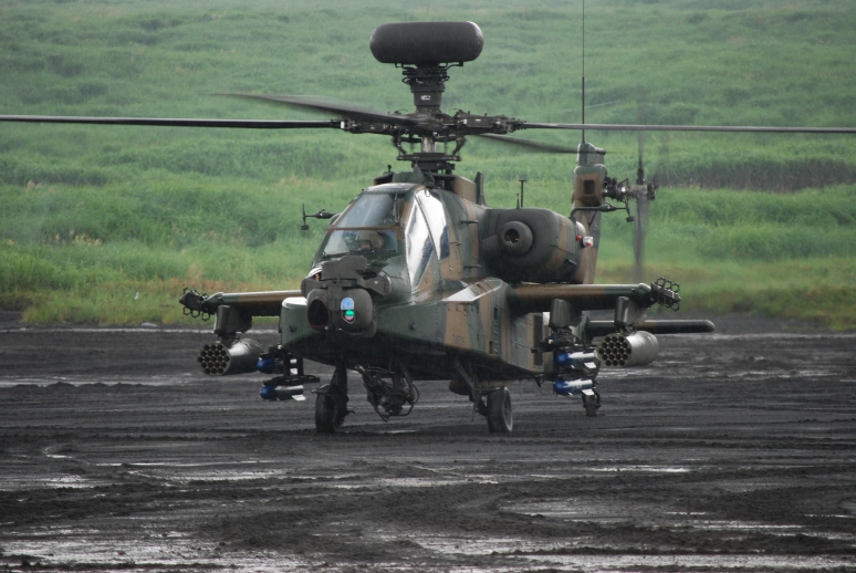 AH-64D着陸