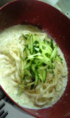 ｷｭｳﾘのﾋﾞｼｿﾜｰｽﾞ風豆乳ｽｰﾌﾟのぅどん