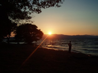 びわこにて　夕日