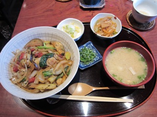 イタリ―丼