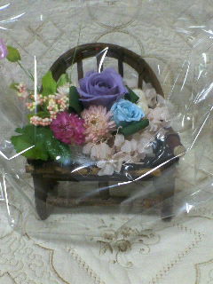 ベンチのお花です
