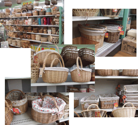 100円ショップ　バスケット売り場