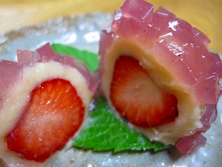 あじさい寒天イチゴ入り2