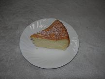 スフレチーズケーキカット.JPG