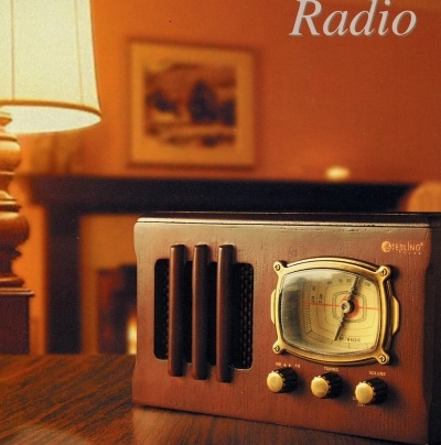 木製クラッシックラジオ